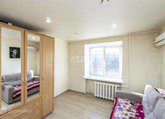 Продаю комнату, 13.3 м2, Тюмень, улица Мельникайте, 44А, Центральный округ