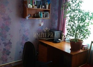 Продаю четырехкомнатную квартиру, 57.9 м2, село Ежово, улица Олега Кошевого, 2