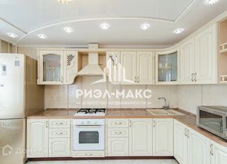 Сдам в аренду 3-комнатную квартиру, 64 м2, Брянск, Бежицкий район, Комсомольская улица, 18