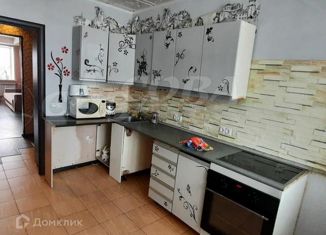 Продаю 3-ком. квартиру, 69 м2, село Червишево, улица Строителей, 8