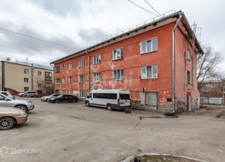 Продаю 1-комнатную квартиру, 28 м2, Барнаул, улица Профинтерна, 38, Октябрьский район