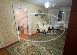 Продаю 2-ком. квартиру, 42.6 м2, Глазов, улица Пряженникова, 15