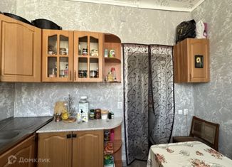 Продаю 3-комнатную квартиру, 73 м2, Челябинск, улица Карпенко, 36