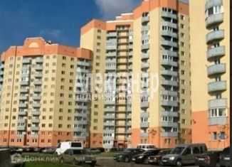 Продам однокомнатную квартиру, 31.8 м2, Мурино, Оборонная улица, 2к5