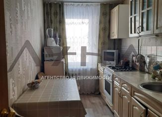 Продам 3-комнатную квартиру, 59 м2, Набережные Челны, улица Шамиля Усманова, 71