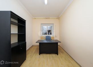 Сдача в аренду офиса, 11.7 м2, Калининград, Красносельская улица, 63Б