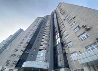 Сдам двухкомнатную квартиру, 90 м2, Челябинск, улица Труда, 162