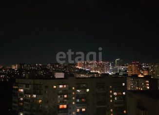 Продам 3-комнатную квартиру, 76 м2, Ростовская область, Орбитальная улица, 90