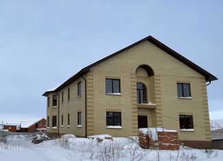 Продаю дом, 600 м2, Арск, улица Кол Гали, 68