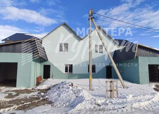 Продаю таунхаус, 250 м2, село Аскарово, улица Ишмурзы Хидиятова, 46