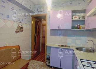 Продам 2-ком. квартиру, 40.8 м2, Волгоград, улица Козака, 11