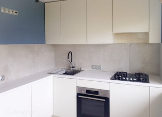 Продается однокомнатная квартира, 32.8 м2, поселок городского типа Фряново, улица Механизаторов, 9