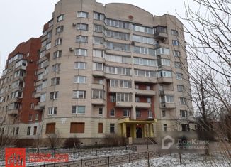 Продаю 5-комнатную квартиру, 190 м2, Сестрорецк, улица Токарева, 6