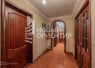 Продается 3-комнатная квартира, 82 м2, Екатеринбург, Родонитовая улица, 22, Родонитовая улица