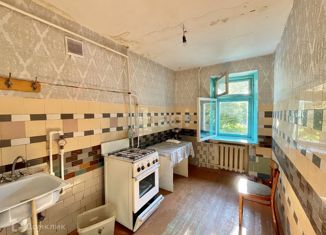 Продаю 2-ком. квартиру, 49.6 м2, посёлок Строитель, микрорайон Северный, 32