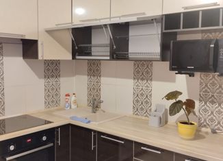 Сдам в аренду 2-ком. квартиру, 56 м2, Курск, проспект Победы, 54