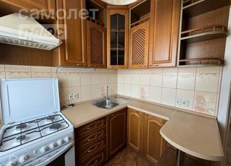 Продам двухкомнатную квартиру, 44.3 м2, Омская область, улица Багратиона, 4