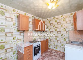 Продам 2-комнатную квартиру, 38.6 м2, Дятьково, улица Карла Маркса, 9