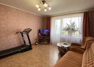 Продажа 3-ком. квартиры, 60.2 м2, поселок городского типа Мирный, улица Сырникова, 21