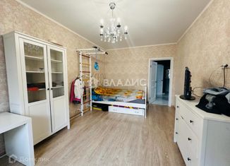 Продается 2-комнатная квартира, 64.3 м2, поселок Малое Васильково, Центральная улица, 13