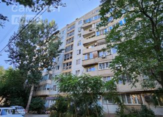 Продам 3-комнатную квартиру, 67.7 м2, Астраханская область, улица Николая Островского, 162к1