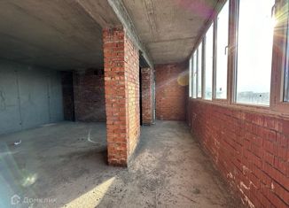 Продается двухкомнатная квартира, 73 м2, Владикавказ, улица Зураба Магкаева, 4, микрорайон Весна