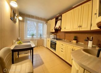 Продажа 2-ком. квартиры, 47.5 м2, Москва, улица Кутузова, 3, улица Кутузова