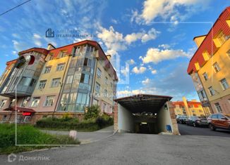 Продаю машиноместо, 12 м2, Сестрорецк, улица Всеволода Боброва, 27