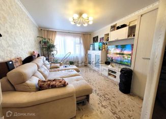 Продам 3-комнатную квартиру, 63 м2, Белгородская область, улица Свердлова, 25