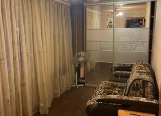 Продаю 2-комнатную квартиру, 41 м2, Новосибирск, Барьерная улица, 1, Советский район