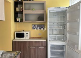 Сдается 2-ком. квартира, 45 м2, Санкт-Петербург, улица Есенина, 14к2, метро Озерки