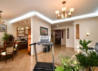 Продаю 4-ком. квартиру, 121.8 м2, Красноярск, улица Софьи Ковалевской, 2Д