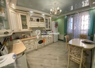 Продается двухкомнатная квартира, 70 м2, Саратов, улица имени Е.И. Пугачёва, 51А, ЖК Лазурный