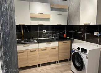 Продам 4-комнатную квартиру, 73.4 м2, Красноперекопск, 10-й микрорайон, 3