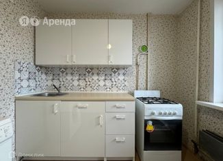 Сдается в аренду 2-ком. квартира, 59 м2, Екатеринбург, улица Пехотинцев, 12