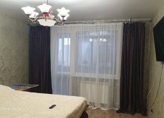 Продается 2-комнатная квартира, 42 м2, Екатеринбург, улица Бебеля, 154, улица Бебеля