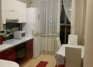 Сдается в аренду однокомнатная квартира, 40 м2, Уфа, Айская улица, 22, ЖК Иремель