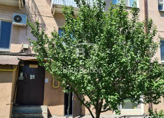 Продается однокомнатная квартира, 37 м2, Ростовская область, улица Седова, 16