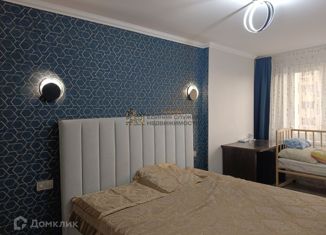 Сдам в аренду 2-ком. квартиру, 50 м2, Уфа, Революционная улица, 70, Советский район