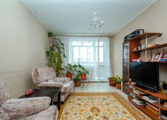 3-комнатная квартира на продажу, 59 м2, Новосибирск, улица Крылова, 71, метро Маршала Покрышкина