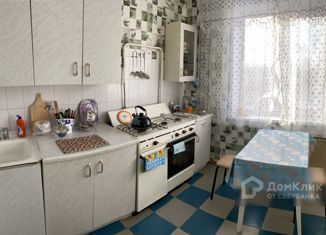 Продам 2-ком. квартиру, 50.5 м2, посёлок Новосмолинский, Шоссейная улица, 2А