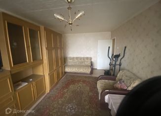 Продаю 3-комнатную квартиру, 61.5 м2, Челябинск, улица Ворошилова, 11