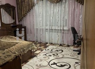 Продам двухкомнатную квартиру, 56.7 м2, Крымск, улица Маршала Жукова, 11