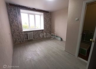 Продаю комнату, 12.8 м2, Ижевск, улица Холмогорова, 11В, жилой район Север