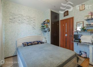 Продажа трехкомнатной квартиры, 70.2 м2, Санкт-Петербург, проспект Сизова, 32к1Б
