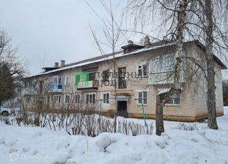 Продается 2-ком. квартира, 44.3 м2, поселок Славный, Школьная улица, 6