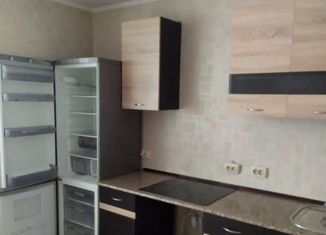 Продаю многокомнатную квартиру, 44 м2, Краснодар, Казбекская улица, 15, микрорайон Солнечный