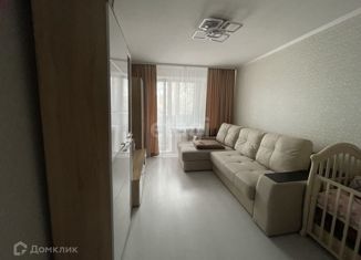 Продается 1-комнатная квартира, 33 м2, Тюменская область, улица Монтажников, 15