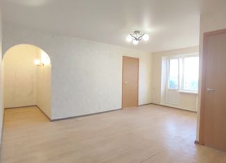 Продам 2-комнатную квартиру, 42.8 м2, Волгоградская область, проспект имени Ленина, 61