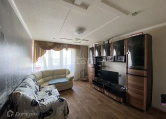 Продается 4-ком. квартира, 86 м2, поселок Пятовский, Октябрьская улица, 1